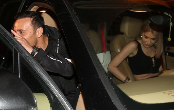 Evlilik sorularına cevap yok!