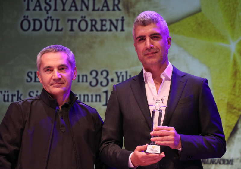 Ayrılacakları konuşuluyordu! Özcan Deniz ve Feyza Deniz el ele
