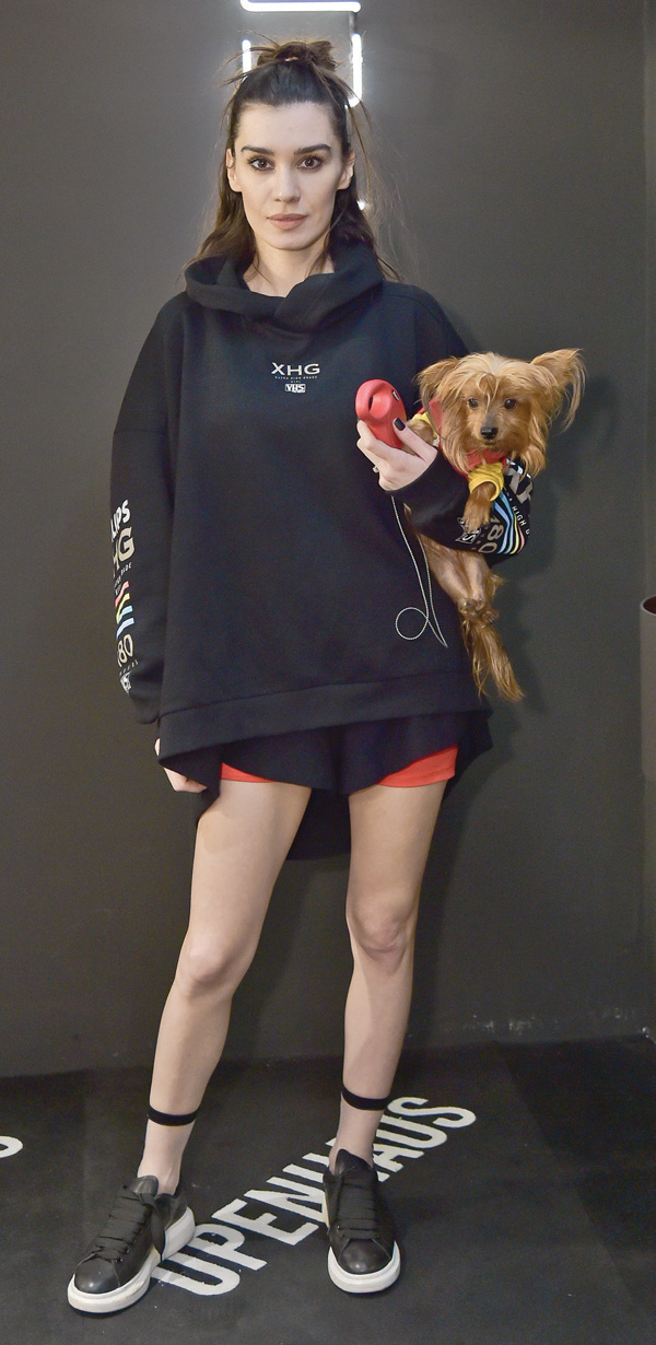 İki tasarımcı birlikte tanıtım yaptı