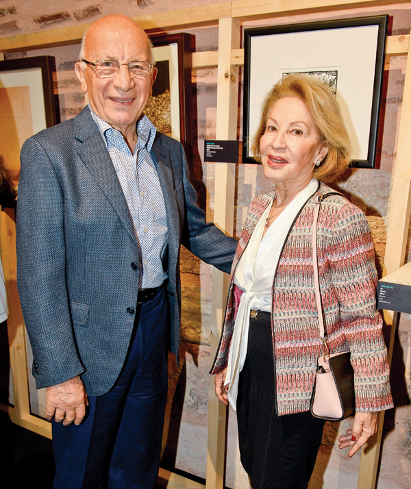 99 sanatçı bir sergide buluştu