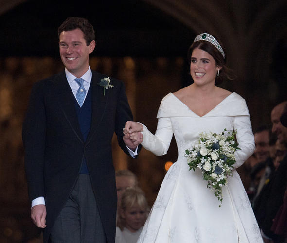 Prenses Eugenie'nin gelinliğinde dört sır gizli!