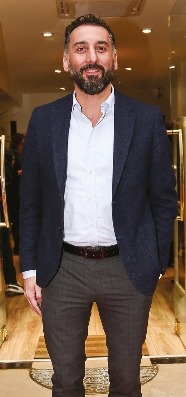 Ünlü markadan eğlenceli açılış