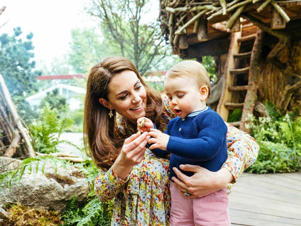 Kate Middleton ve Prens William çocuklarıyla birlikte doğayla iç içe