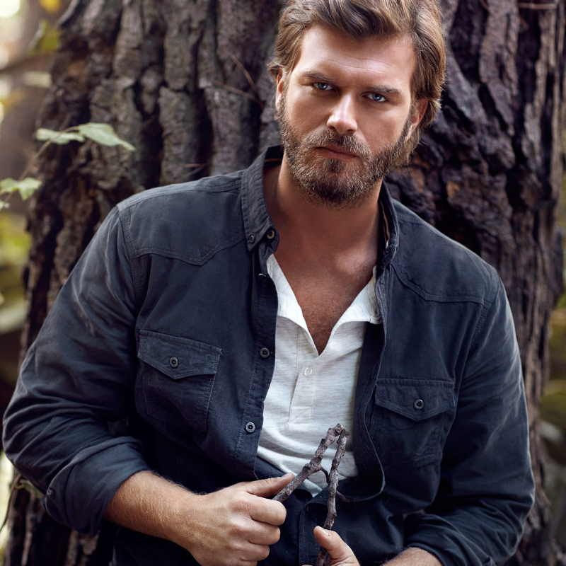 Kıvanç Tatlıtuğ ve Çağatay Ulusoy'un tatil rotası belli oldu