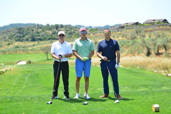 Golf tutkunları bir araya geldi