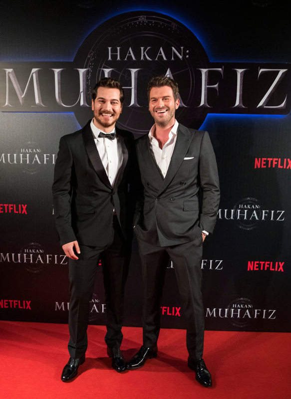 Kıvanç Tatlıtuğ ve Çağatay Ulusoy'un tatil rotası belli oldu