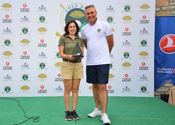 Golf tutkunları bir araya geldi