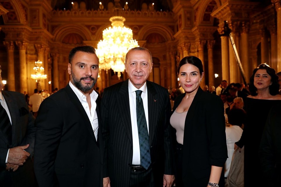 Cumhurbaşkanı Erdoğan sanatçı ve sporcularla buluştu