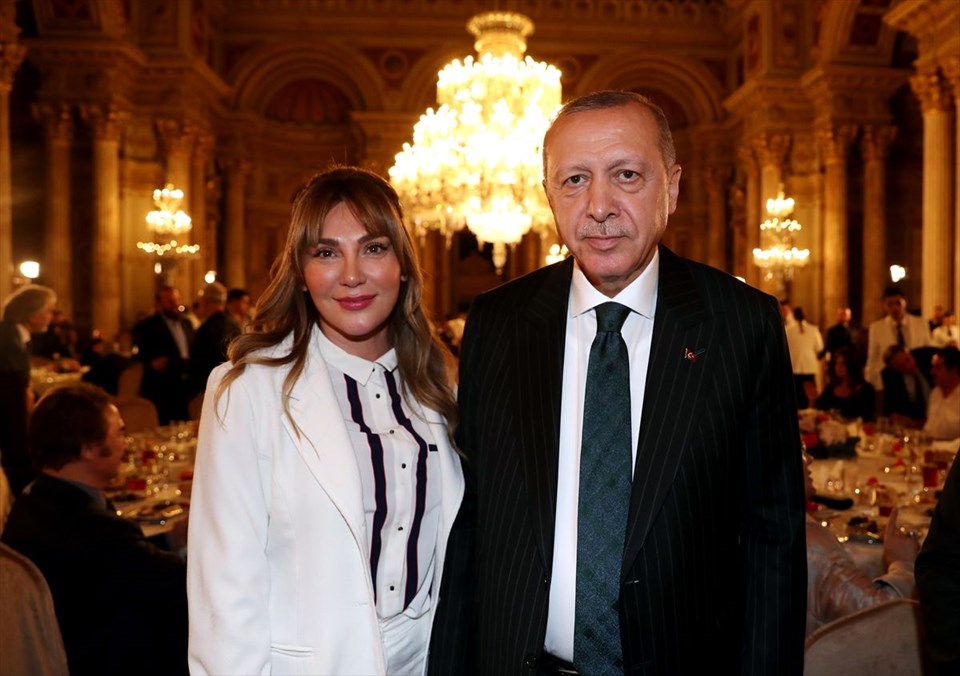 Cumhurbaşkanı Erdoğan sanatçı ve sporcularla buluştu