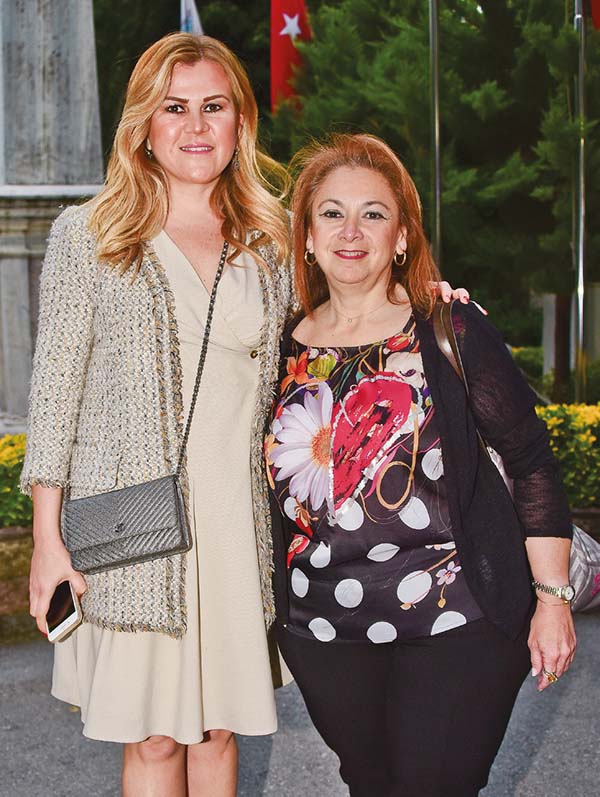 Darülaceze'de geleneksel iftar