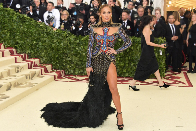 Jennifer Lopez'e yoğun ilgi!