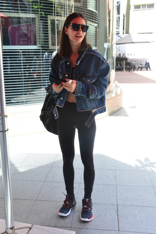 Yasemin Özilhan, Los Angeles'da