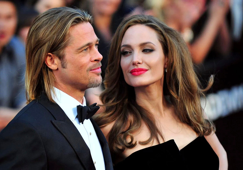 Angelina Jolie boşanmaktan vaz mı geçti?