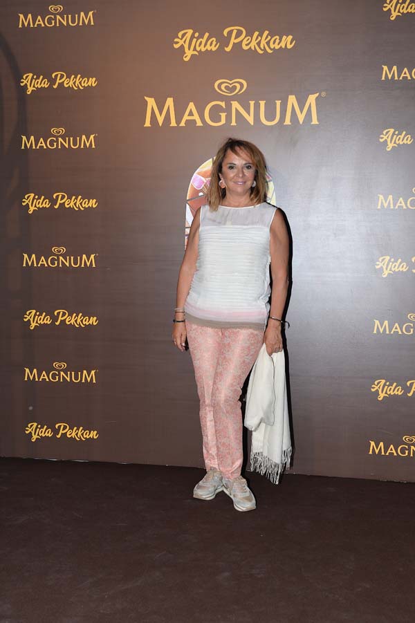 Ajda Pekkan'ın ev sahipliğini yaptığı geceye yoğun ilgi!