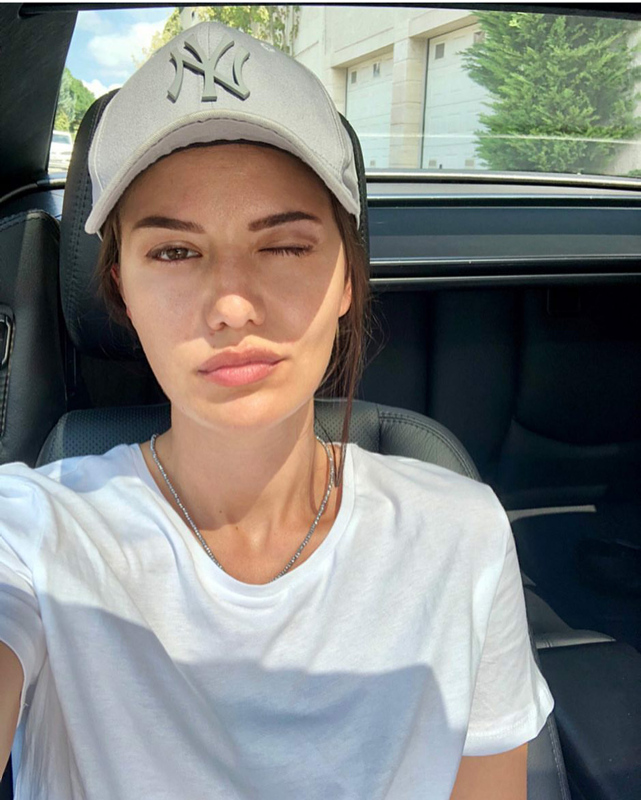 Fahriye Evcen ve Burak Özçivit otel kapatacak!