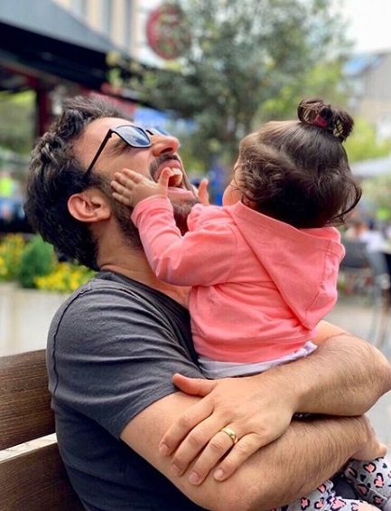 Megastar Tarkan'dan 'Babalar Günü' paylaşımı