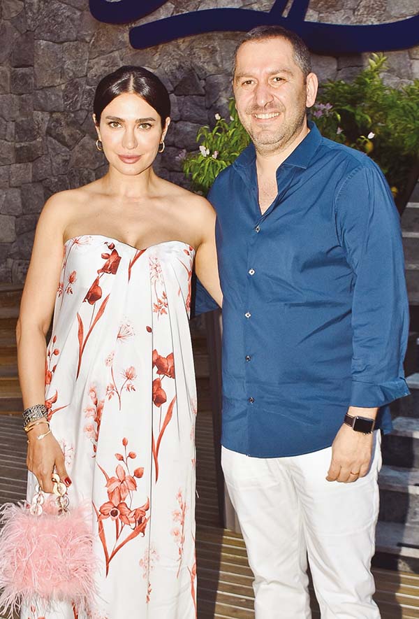 Bodrum sezonunu ünlü isimlerle açtı