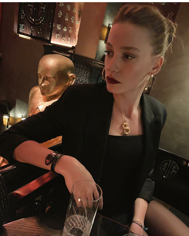 Serenay Sarıkaya Türkiye'ye döndü