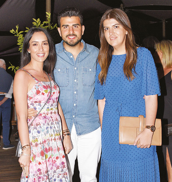 Sezon açılış partisi ünlü isimleri buluşturdu