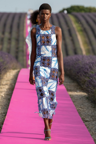 Jasquemus'den 10. yıldönümüne özel defile