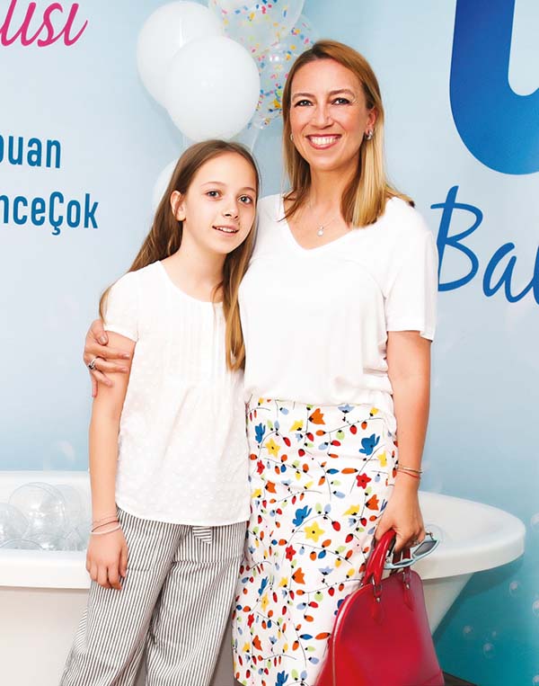 'Boyasız parti yaptılar'