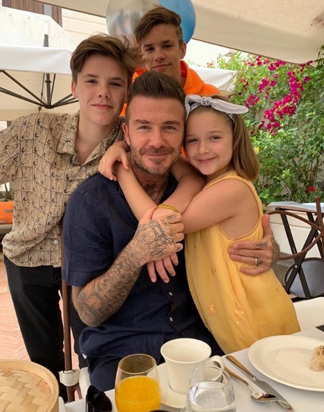 Harper Seven Beckham 8 yaşına bastı