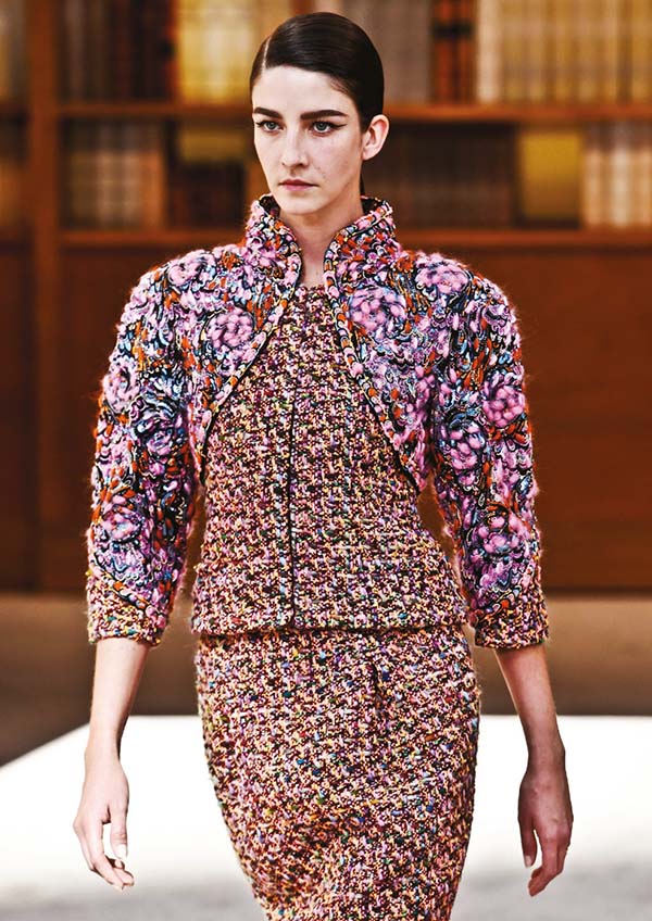 Paris Haute Couture Fashion Week: Sanatsal çizgiler Paris’te