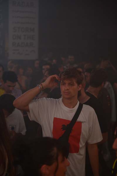 Ünlüler spor ayakkabı partisinde buluştu