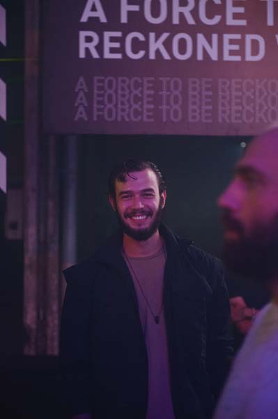 Ünlüler spor ayakkabı partisinde buluştu