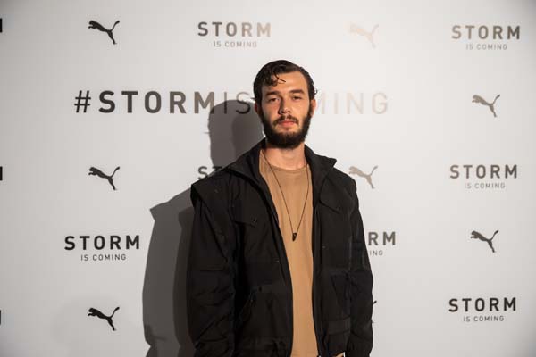 Ünlüler spor ayakkabı partisinde buluştu