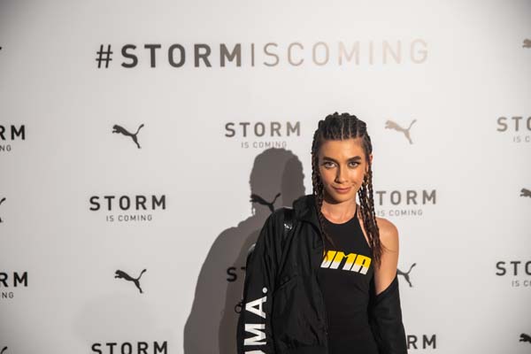 Ünlüler spor ayakkabı partisinde buluştu