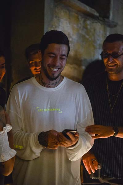 Ünlüler spor ayakkabı partisinde buluştu