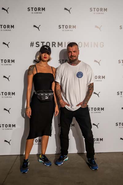 Ünlüler spor ayakkabı partisinde buluştu