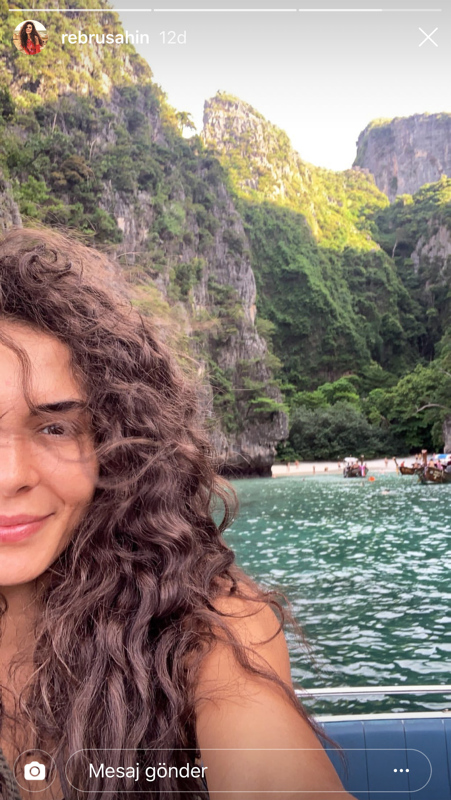 Hercai’nin güzel yıldızı Phuket’te