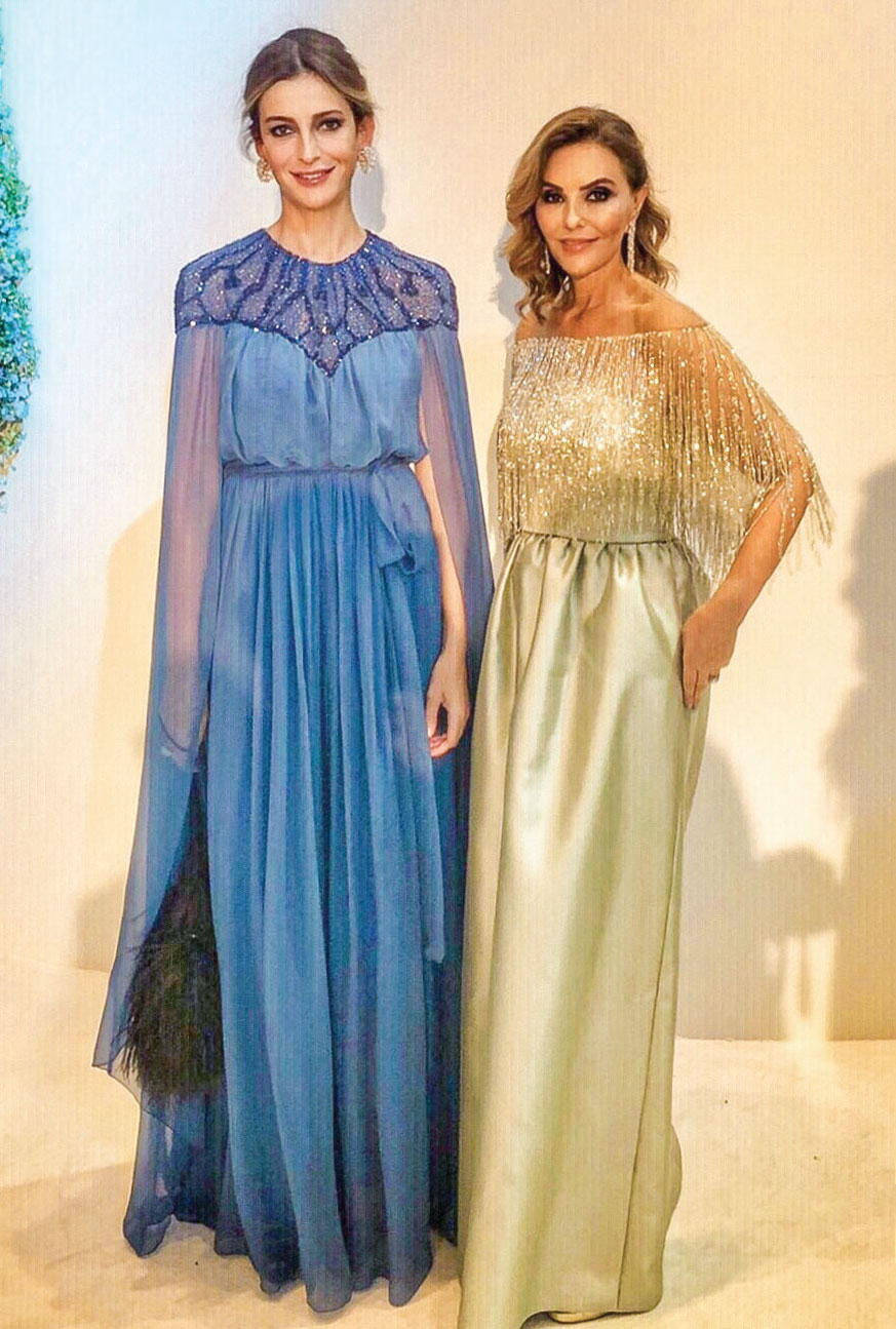 Yardım balosunda şıklık yarışı