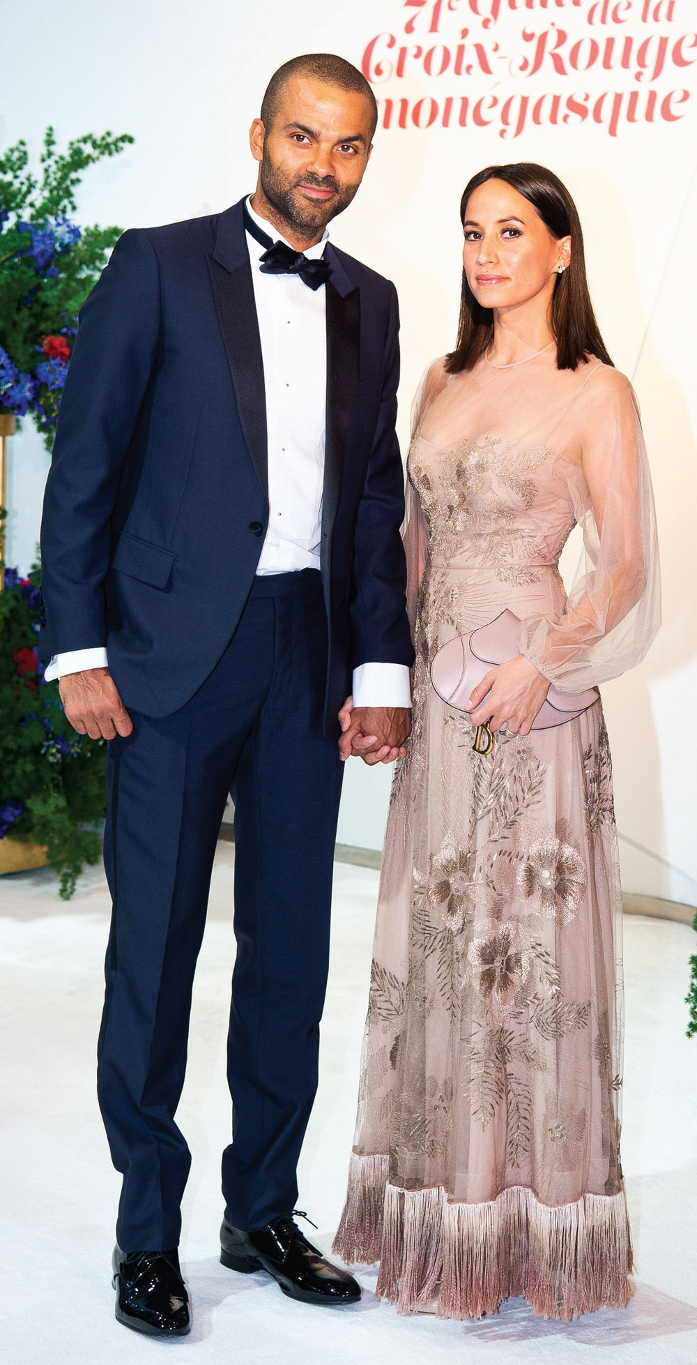 Yardım balosunda şıklık yarışı