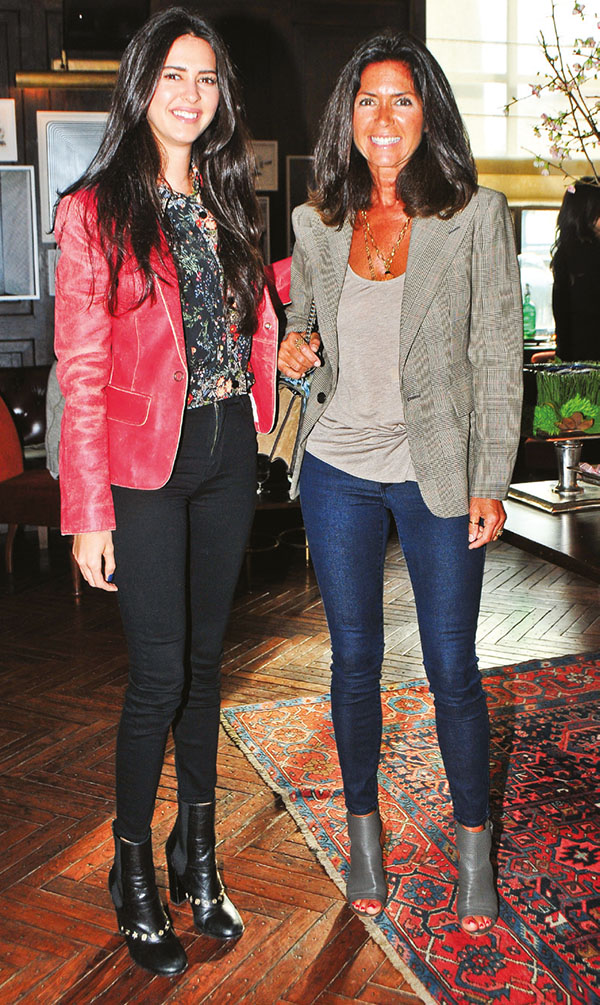 Stil ikizi anne-kızlar