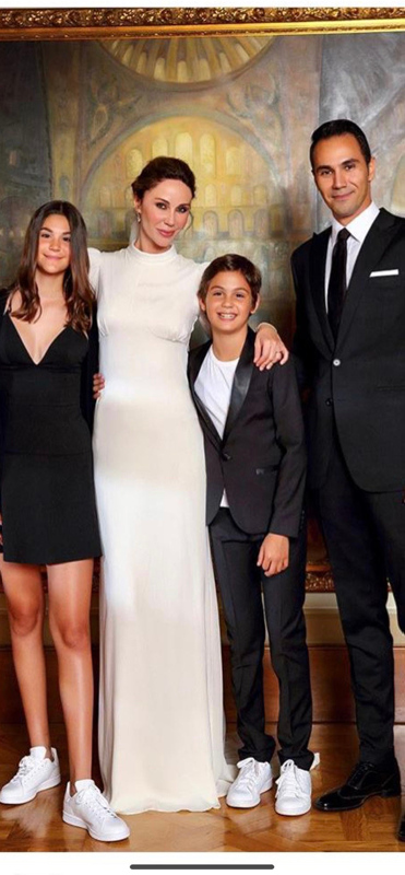 Eski manken Demet Şener, kendi işinin mankeni olacak