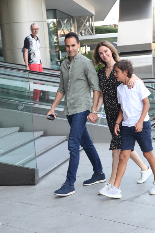 Eski manken Demet Şener, kendi işinin mankeni olacak