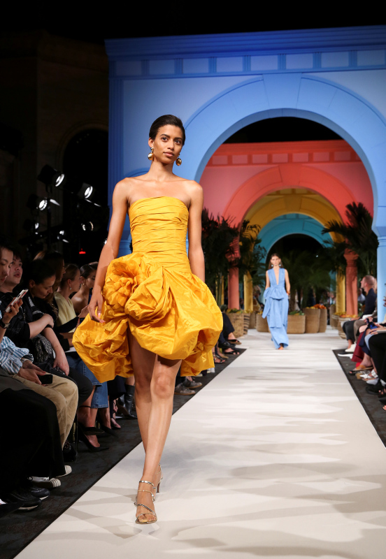 New York Moda Haftası Oscar De La Renta 2020 İlkbahar/Yaz defilesi