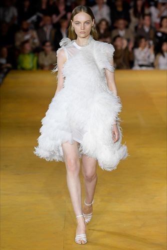 Burberry 2020 İlkbahar/Yaz koleksiyonu