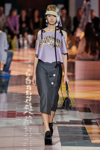 Prada 2020 İlkbahar/Yaz koleksiyonu