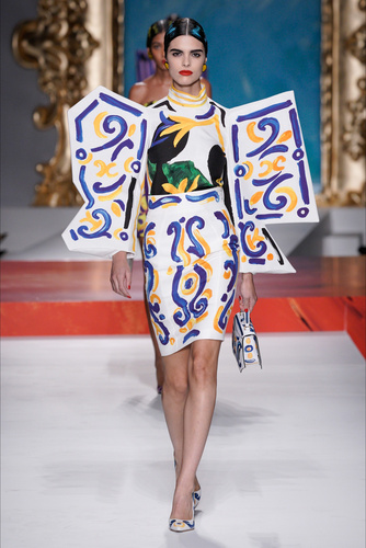 Moschino 2020 İlkbahar/Yaz koleksiyonu