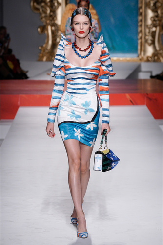 Moschino 2020 İlkbahar/Yaz koleksiyonu