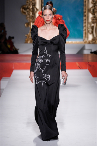 Moschino 2020 İlkbahar/Yaz koleksiyonu