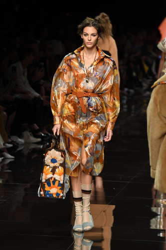 Fendi 2020 İlkbahar/Yaz Koleksiyonu