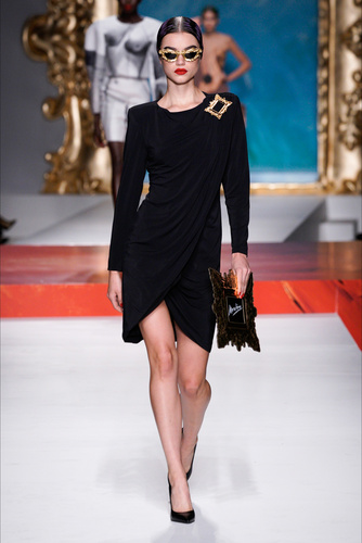 Moschino 2020 İlkbahar/Yaz koleksiyonu