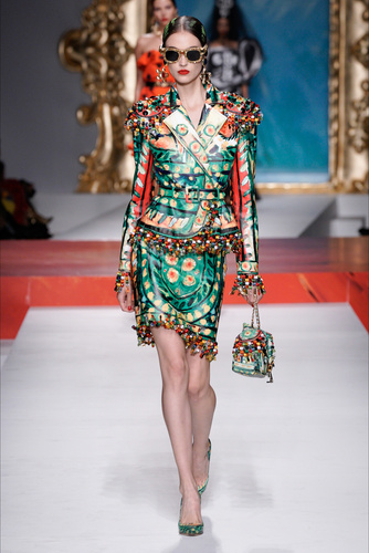 Moschino 2020 İlkbahar/Yaz koleksiyonu