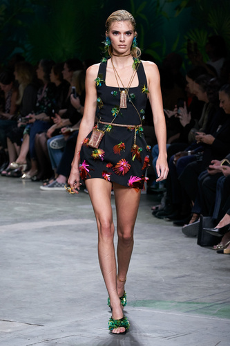 Versace 2020 İlkbahar/Yaz Koleksiyonu