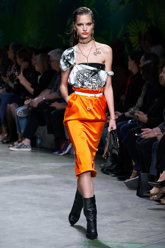 Versace 2020 İlkbahar/Yaz Koleksiyonu